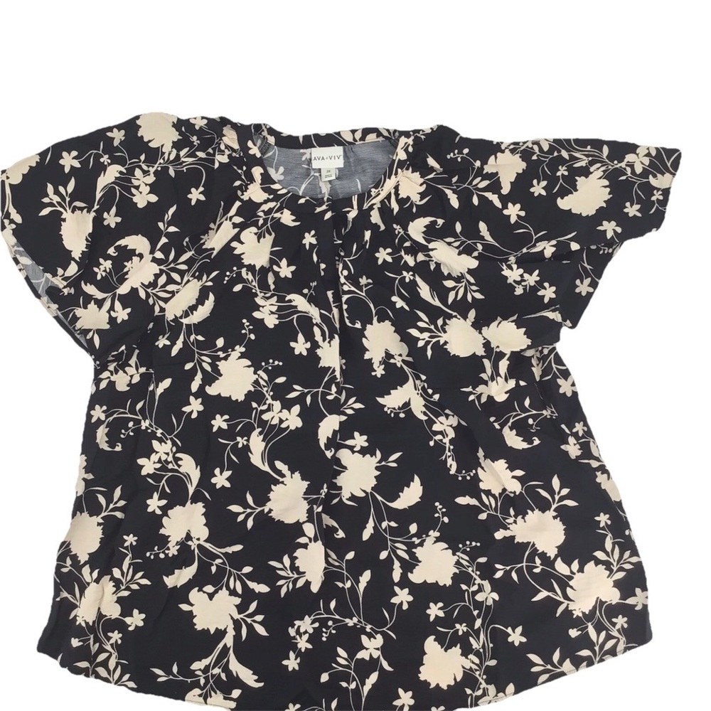 Ava & Viv Floral Flutter Sleeve Henley Style Button Rayon Blend Top Size 2X